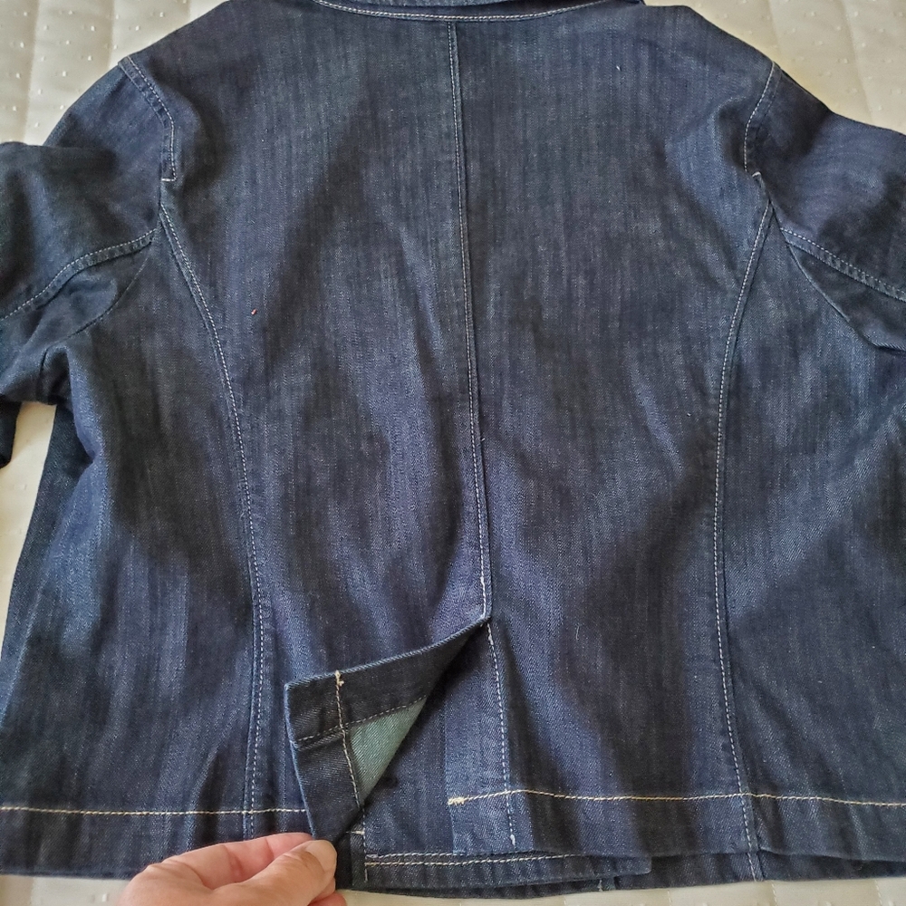 Denim jacket. - Picture 2 of 7
